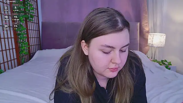 Mia  Peach online show from March 1, 2025, 1:29 pm