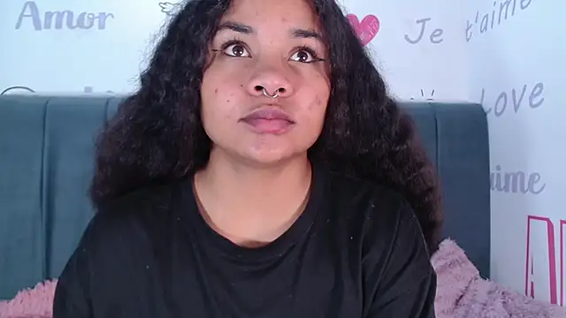 KittyBrookex online show from November 17, 2025, 1:37 pm