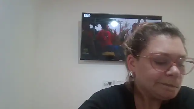 agatadominatrix1 online show from September 30, 2025, 8:04 pm
