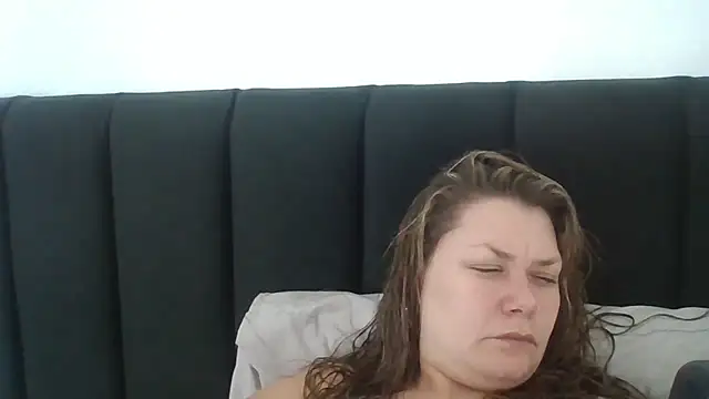 agatadominatrix1 online show from September 24, 2025, 12:18 am