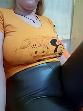 Snapshot of lamorbosa37 chatting on February 6, 2025, 5:19 pm lamorbosa37 online show from February 6, 2025, 5:19 pm