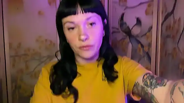 Marcelinegoddess online show from April 9, 2026, 2:24 am