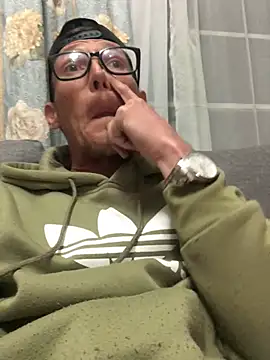 Snapshot of TheSouthernKing chatting on May 24, 2026, 6:52 pm TheSouthernKing online show from May 24, 2026, 6:52 pm