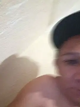 miicheele32 online show from January 16, 2026, 9:46 am