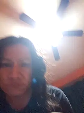 miicheele32 online show from September 9, 2025, 7:40 am