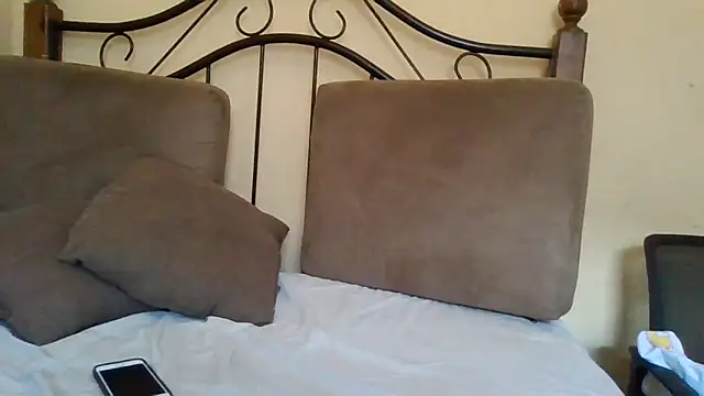 SmallGoodNutts online show from January 14, 2026, 11:47 am