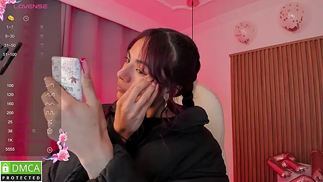 Snapshot of sophiecherry_ chatting on October 8, 2025, 6:26 am sophiecherry online show from October 8, 2025, 6:26 am