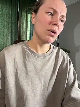 Charming Daphny online show from February 11, 2026, 7:30 am