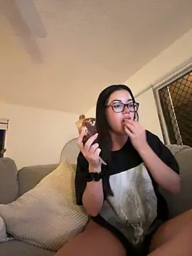 summermc xx online show from March 20, 2025, 9:48 am