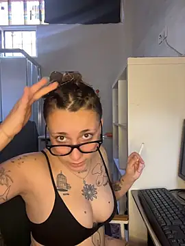 Hawitxui online show from October 26, 2025, 10:37 am