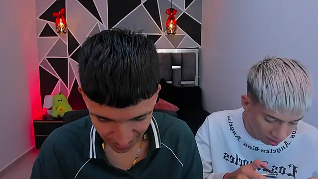 Juan Nd Steven online show from April 18, 2026, 1:52 am