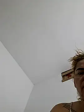 mirand zackyx online show from September 14, 2025, 2:23 am