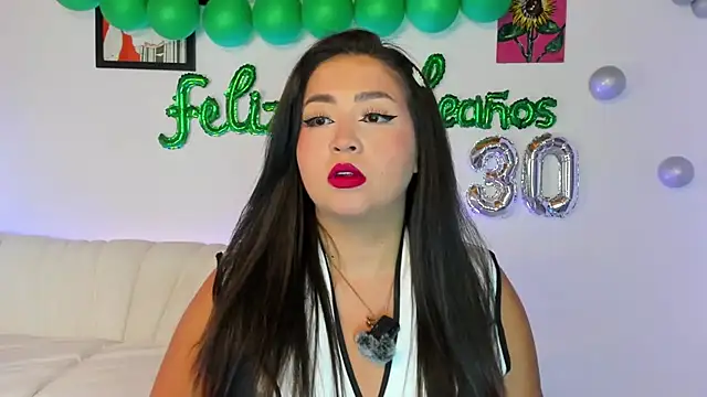 LiahDiaz online show from November 24, 2025, 8:53 pm