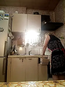 HelenaGlossX online show from February 12, 2025, 12:33 pm