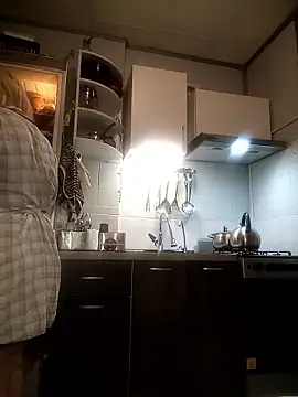 HelenaGlossX online show from October 20, 2025, 2:06 pm