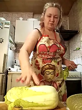 HelenaGlossX online show from March 2, 2025, 2:58 pm