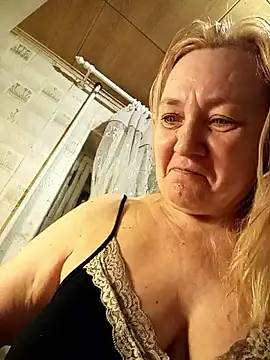 HelenaGlossX online show from February 12, 2025, 1:41 am