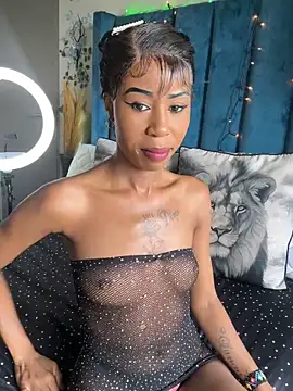 Snapshot of Dime-__ chatting on December 15, 2025, 12:44 pm Dime- online show from December 15, 2025, 12:44 pm