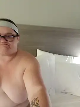 mcv131985 online show from November 4, 2025, 5:33 am