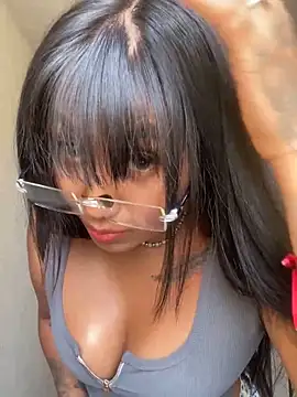 luisa16xxx online show from March 13, 2025, 9:59 pm