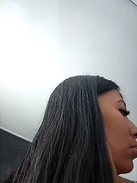 luisa16xxx online show from September 19, 2025, 8:35 pm