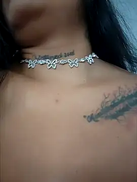 luisa16xxx online show from February 13, 2026, 7:36 pm