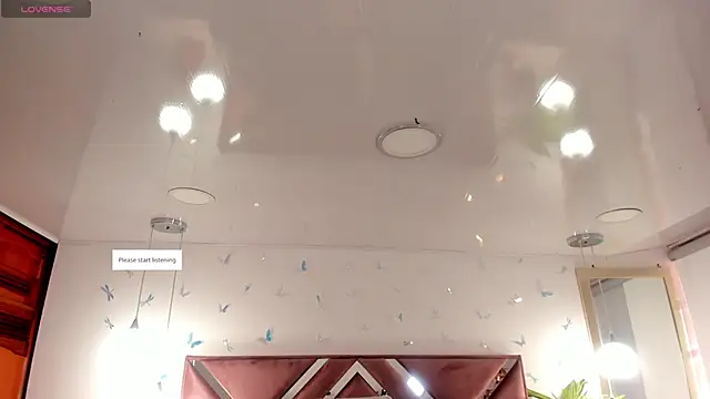  Antonnela  online show from October 6, 2025, 2:07 pm