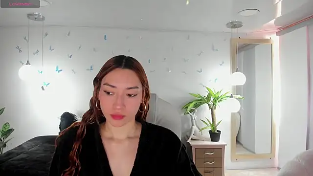  Antonnela  online show from March 25, 2026, 2:38 pm