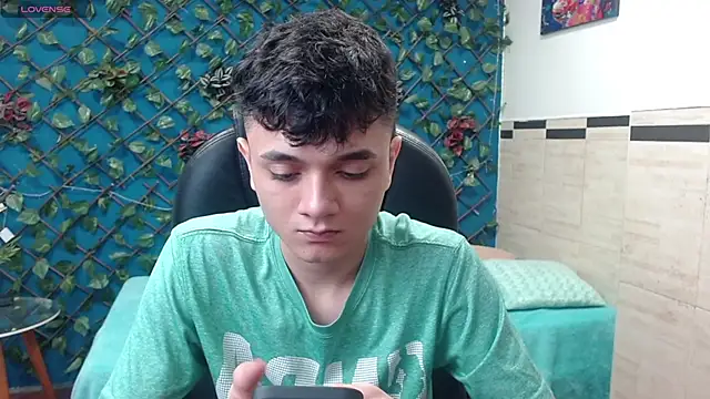 Waturox online show from March 15, 2025, 7:16 pm