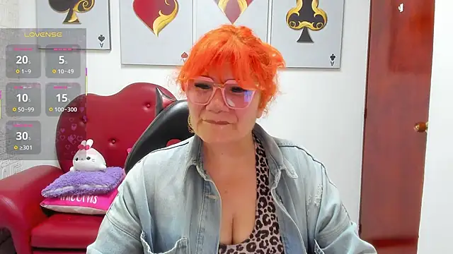 Salomeediaz  online show from April 4, 2026, 9:10 pm