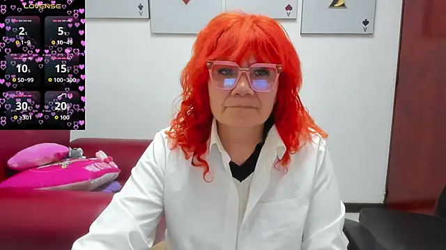 Snapshot of Salomeediaz_ chatting on May 5, 2026, 8:56 pm Salomeediaz online show from May 5, 2026, 8:56 pm
