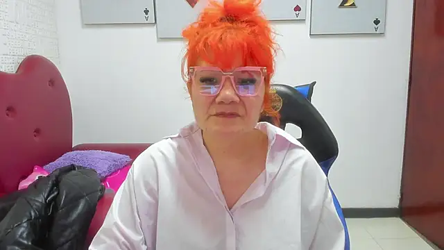 Snapshot of Salomeediaz_ chatting on June 2, 2026, 8:42 pm Salomeediaz online show from June 2, 2026, 8:42 pm