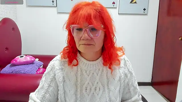 Snapshot of Salomeediaz_ chatting on May 4, 2026, 9:06 pm Salomeediaz online show from May 4, 2026, 9:06 pm