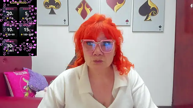 Snapshot of Salomeediaz_ chatting on May 2, 2026, 9:20 pm Salomeediaz online show from May 2, 2026, 9:20 pm