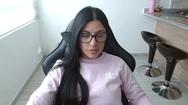 Charlotte cute18 online show from March 12, 2026, 7:51 pm