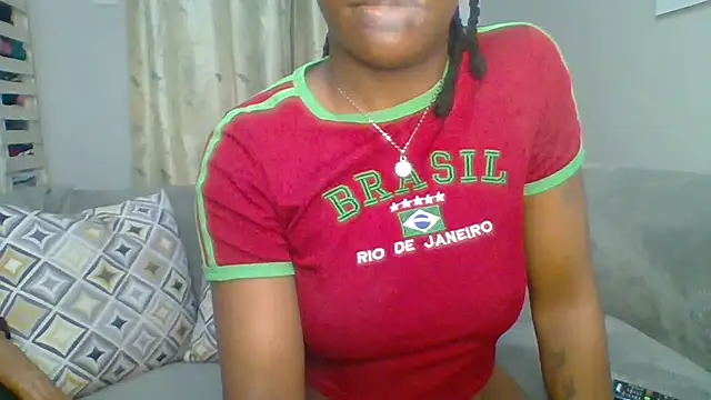 Petite 254 online show from April 17, 2026, 10:29 am