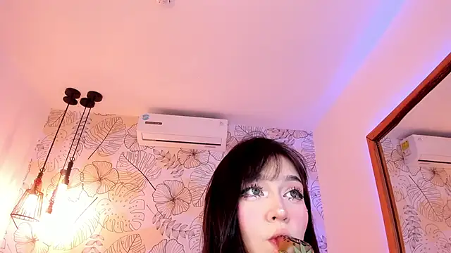 DanielaRuizz online show from November 27, 2025, 5:41 am