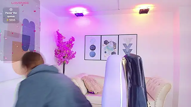 Tamara slimx online show from December 3, 2025, 3:51 am