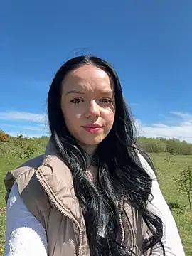 Snapshot of Vanesskaa chatting on April 24, 2026, 11:34 am Vanesskaa online show from April 24, 2026, 11:34 am