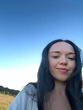 Vanesskaa online show from September 8, 2025, 5:34 pm