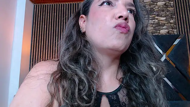 marie hss online show from September 17, 2025, 7:38 pm