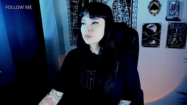 Demongirl6666 online show from January 7, 2026, 7:35 am