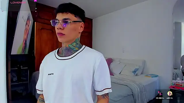 Jordyrodriiguez online show from January 23, 2025, 9:50 pm