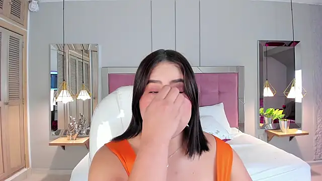 HannaKarson online show from September 10, 2025, 11:42 am