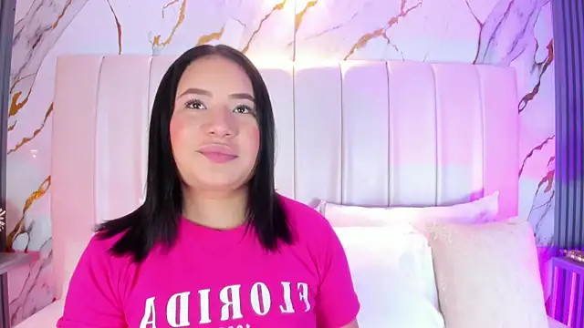 HannaKarson online show from February 24, 2026, 11:44 am