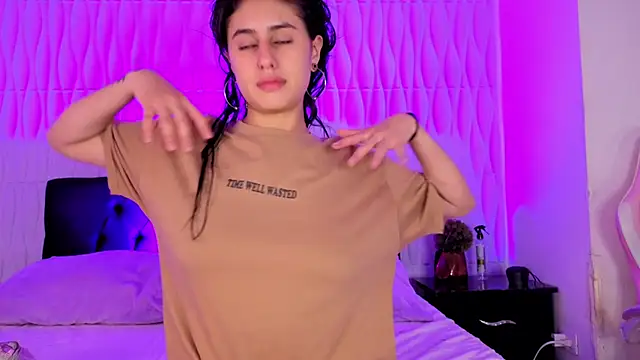 Natasha Nasty2 online show from November 1, 2025, 8:14 pm