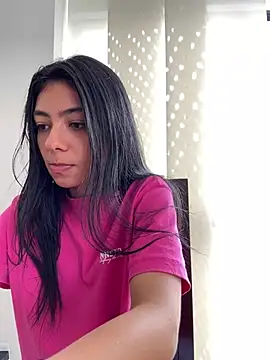 Snapshot of Liissa_cute_ chatting on March 21, 2025, 7:35 pm Liissa cute online show from March 21, 2025, 7:35 pm