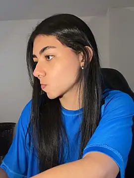 Snapshot of Liissa_cute_ chatting on October 20, 2025, 7:14 pm Liissa cute online show from October 20, 2025, 7:14 pm