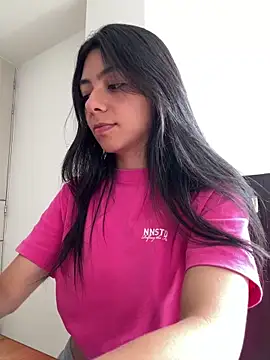 Snapshot of Liissa_cute_ chatting on February 24, 2025, 9:09 pm Liissa cute online show from February 24, 2025, 9:09 pm