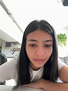 Snapshot of Liissa_cute_ chatting on March 15, 2025, 8:32 pm Liissa cute online show from March 15, 2025, 8:32 pm